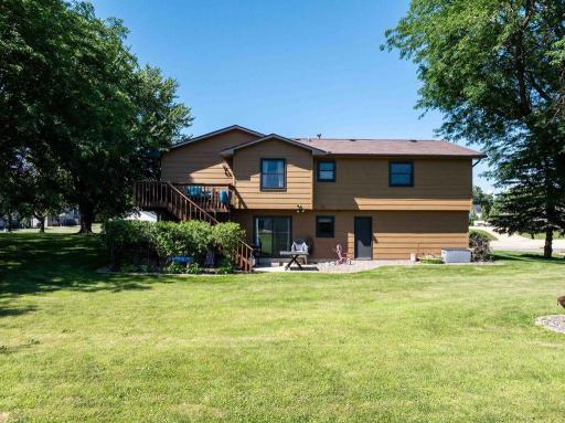 207 Maple Avenue SW, Elysian, MN 56028