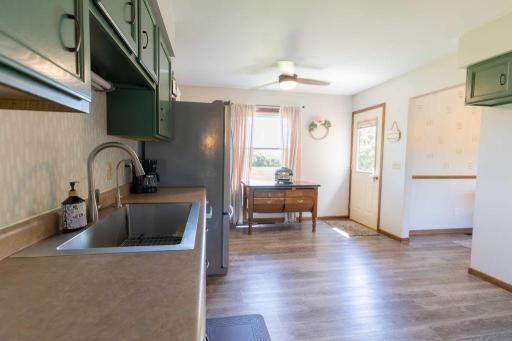 207 Maple Avenue SW, Elysian, MN 56028