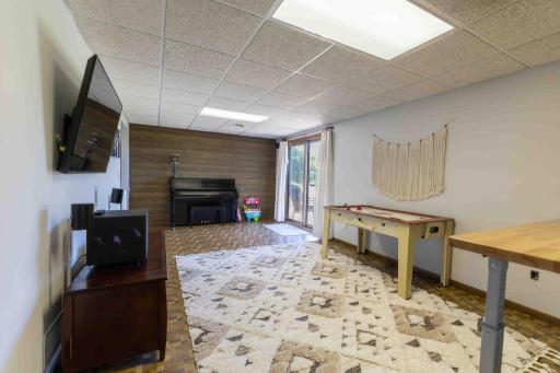 207 Maple Avenue SW, Elysian, MN 56028