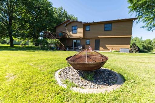 207 Maple Avenue SW, Elysian, MN 56028