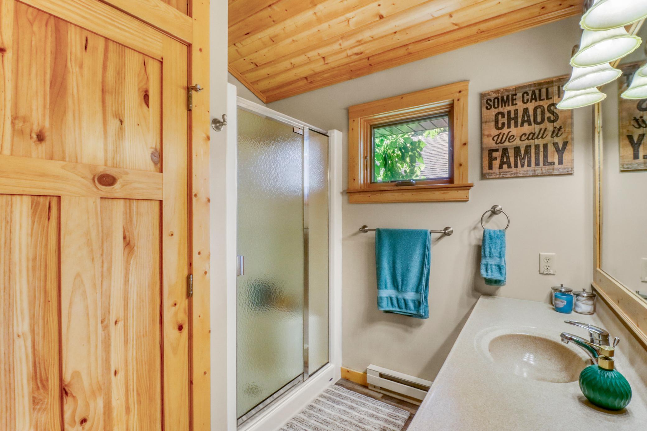 Primary Bathroom1_2.JPG