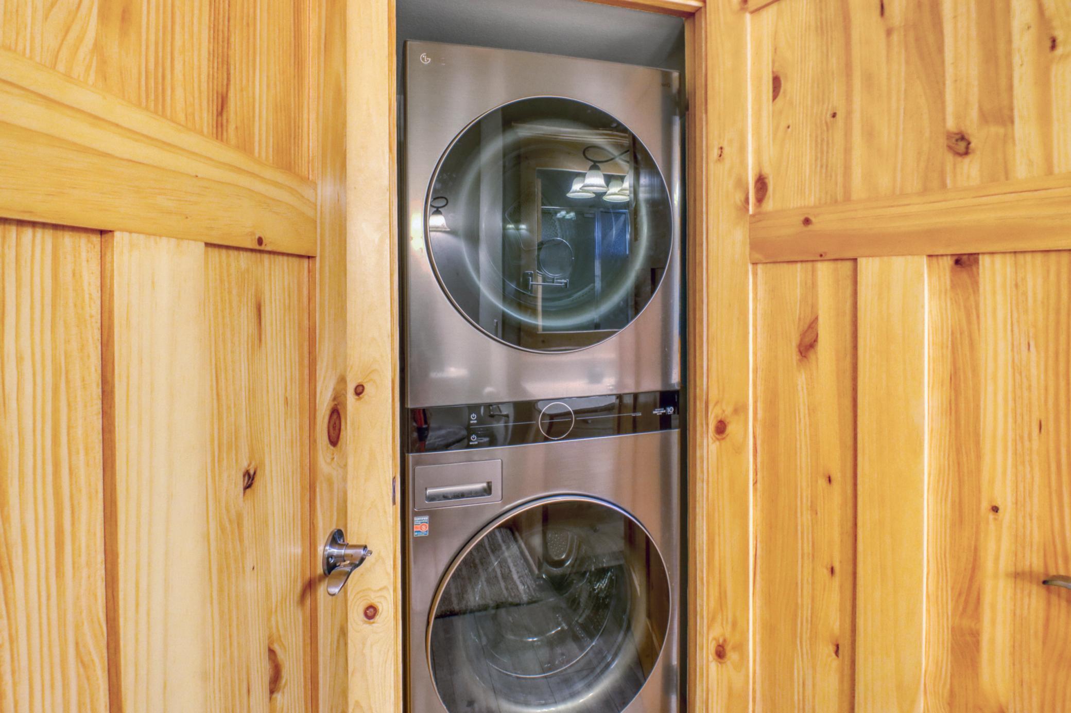 Laundry1_1.JPG