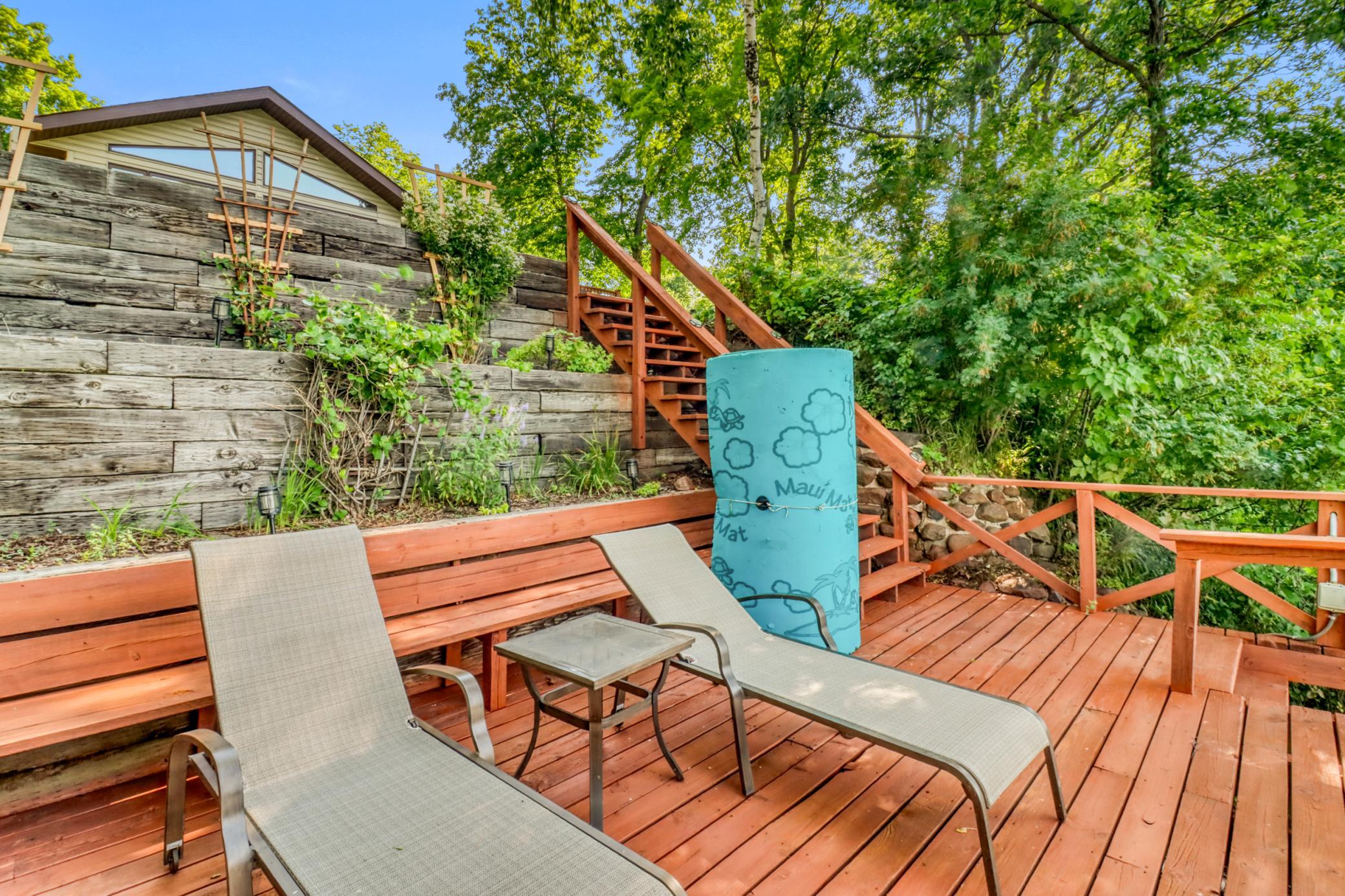 Sun Deck 1_90.JPG