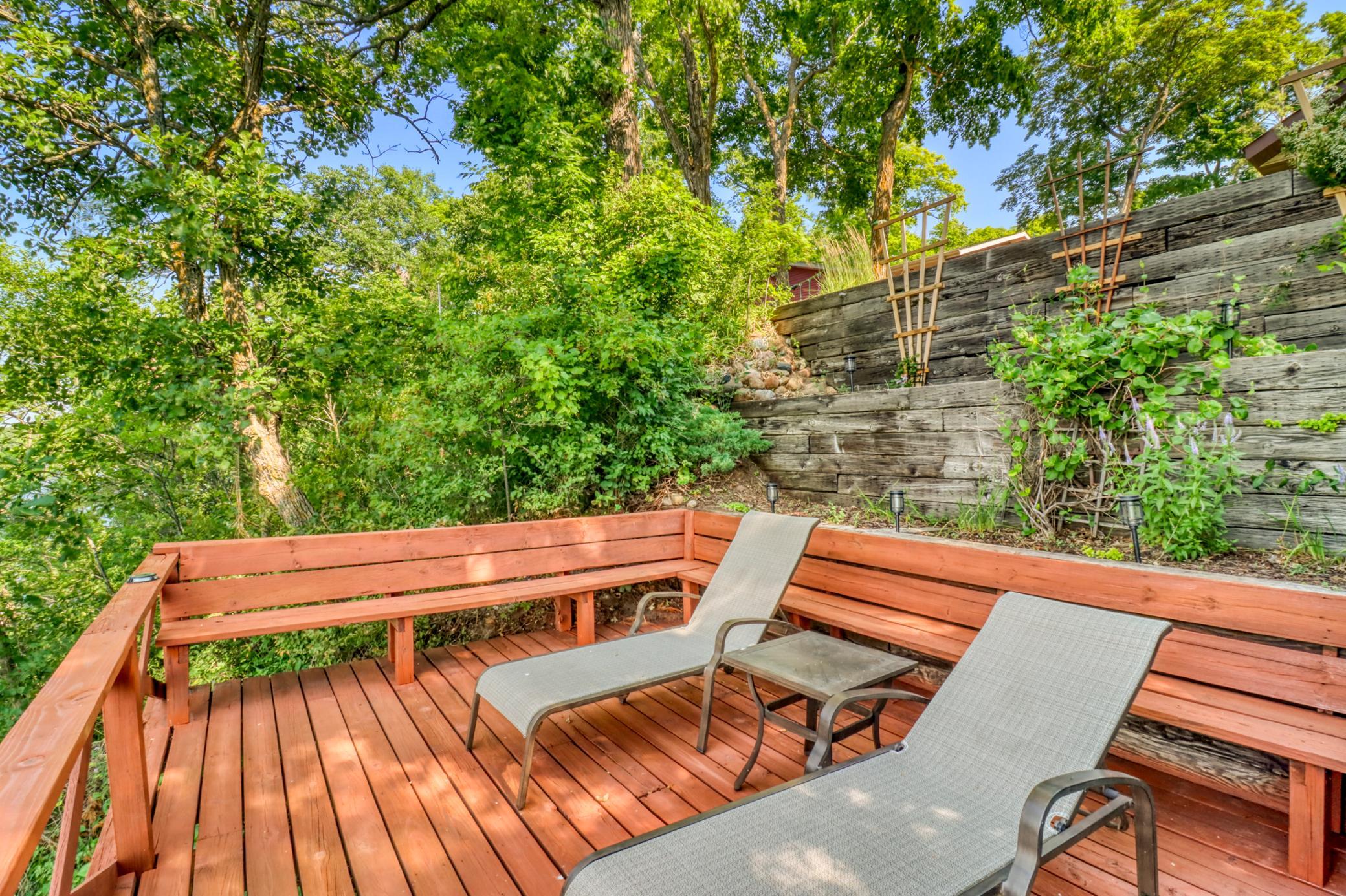 Sun Deck 1_9.JPG