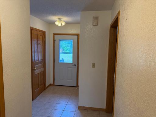 Front foyer.jpeg