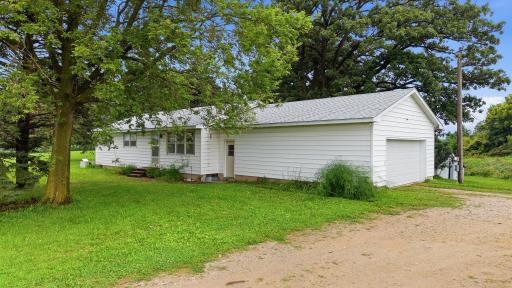 14771 295th Avenue, Waseca, MN 56093