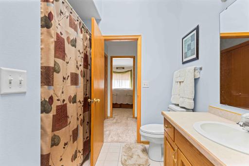 4324 39 1/2 Avenue S, Fargo, ND 58104