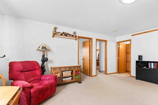 4324 39 1/2 Avenue S, Fargo, ND 58104