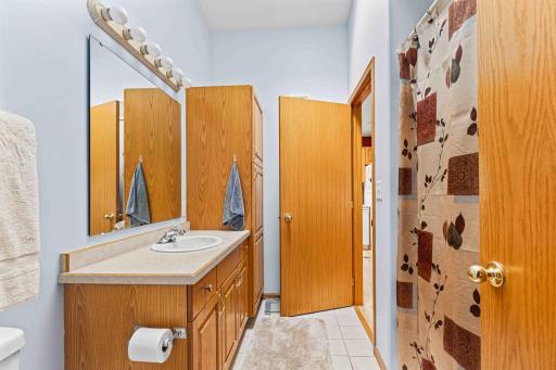 4324 39 1/2 Avenue S, Fargo, ND 58104