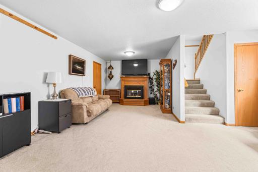 4324 39 1/2 Avenue S, Fargo, ND 58104