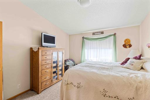 4324 39 1/2 Avenue S, Fargo, ND 58104