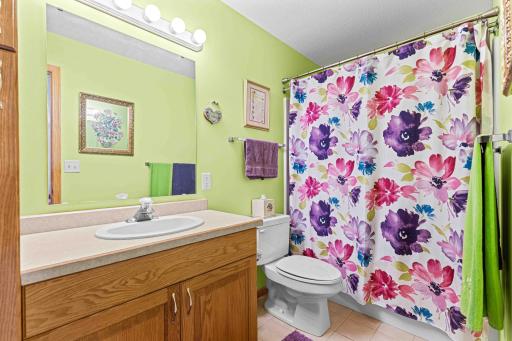 4324 39 1/2 Avenue S, Fargo, ND 58104