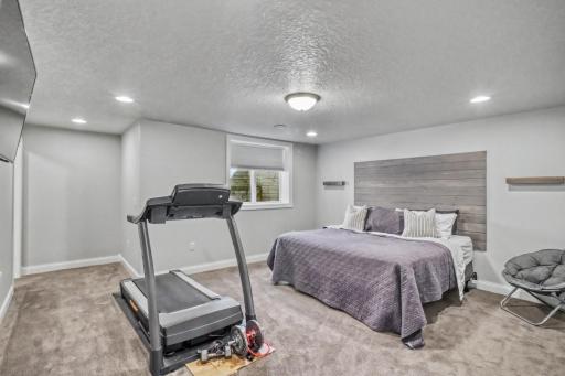 7013 Maple Lane, Horace, ND 58047