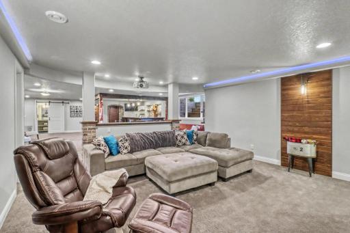 7013 Maple Lane, Horace, ND 58047