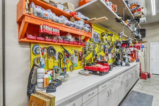 7013 Maple Lane, Horace, ND 58047