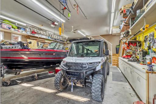 7013 Maple Lane, Horace, ND 58047