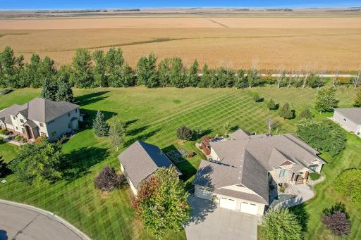 7013 Maple Lane, Horace, ND 58047