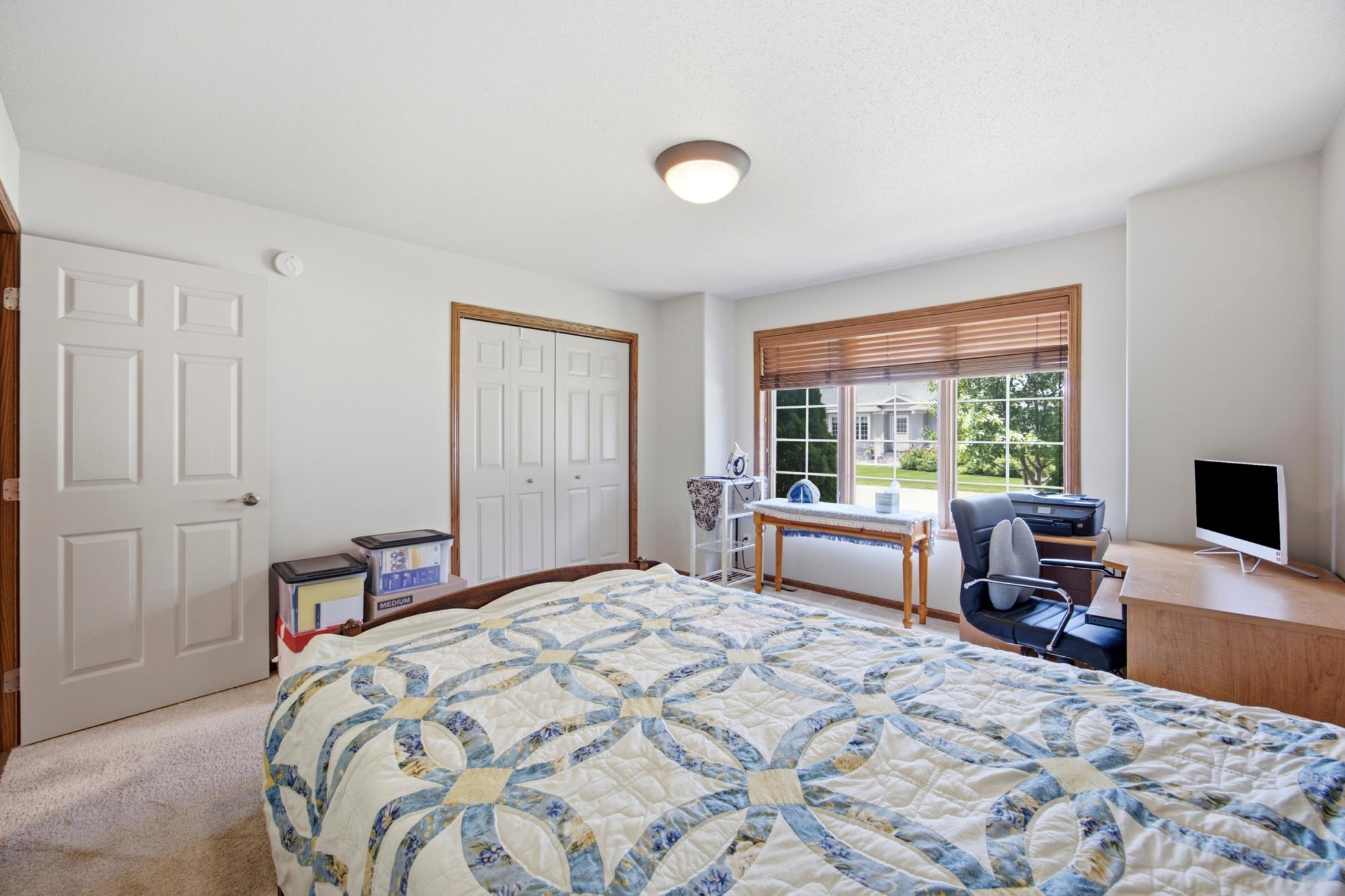 2nd bedroom