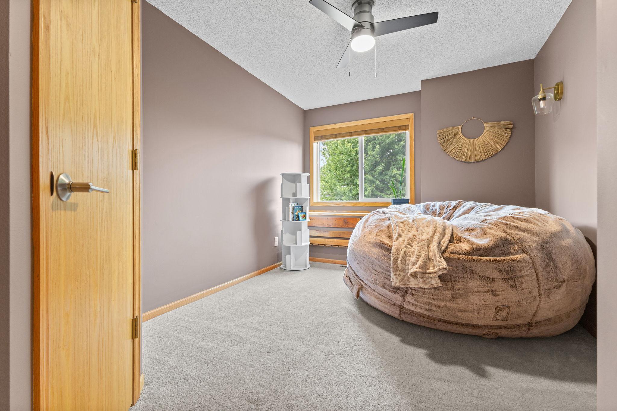 Bedroom upper