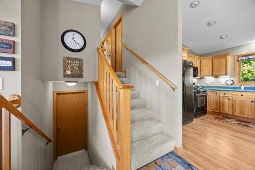 28-web-or-mls-2375 84th Ave-69.jpg