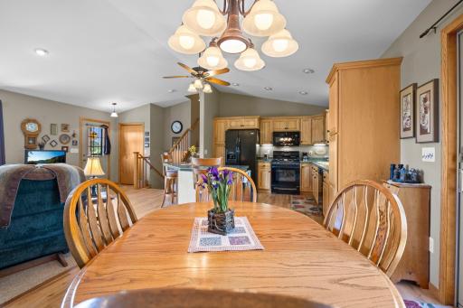 21-web-or-mls-2375 84th Ave-49.jpg