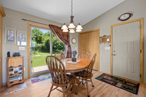 23-web-or-mls-2375 84th Ave-59.jpg