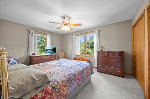 30-web-or-mls-2375 84th Ave-125.jpg