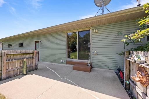 59-web-or-mls-2375 84th Ave-324.jpg