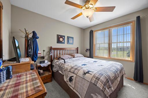 36-web-or-mls-2375 84th Ave-85.jpg