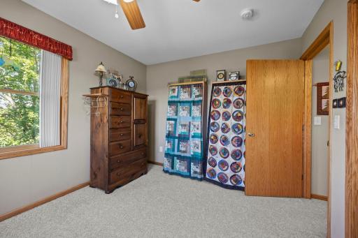 43-web-or-mls-2375 84th Ave-119.jpg