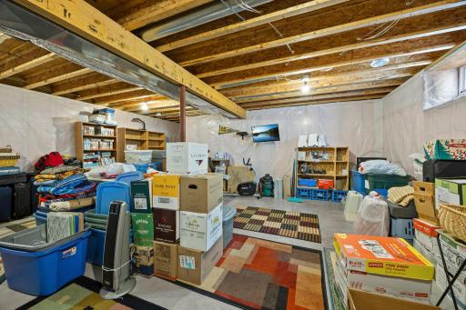 56-web-or-mls-2375 84th Ave-209.jpg