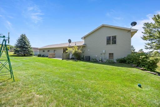 62-web-or-mls-2375 84th Ave-309.jpg