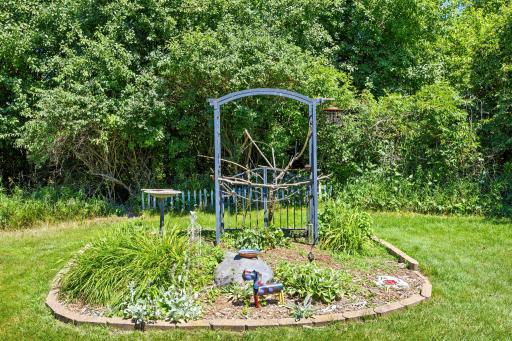 71-web-or-mls-2375 84th Ave-311.jpg