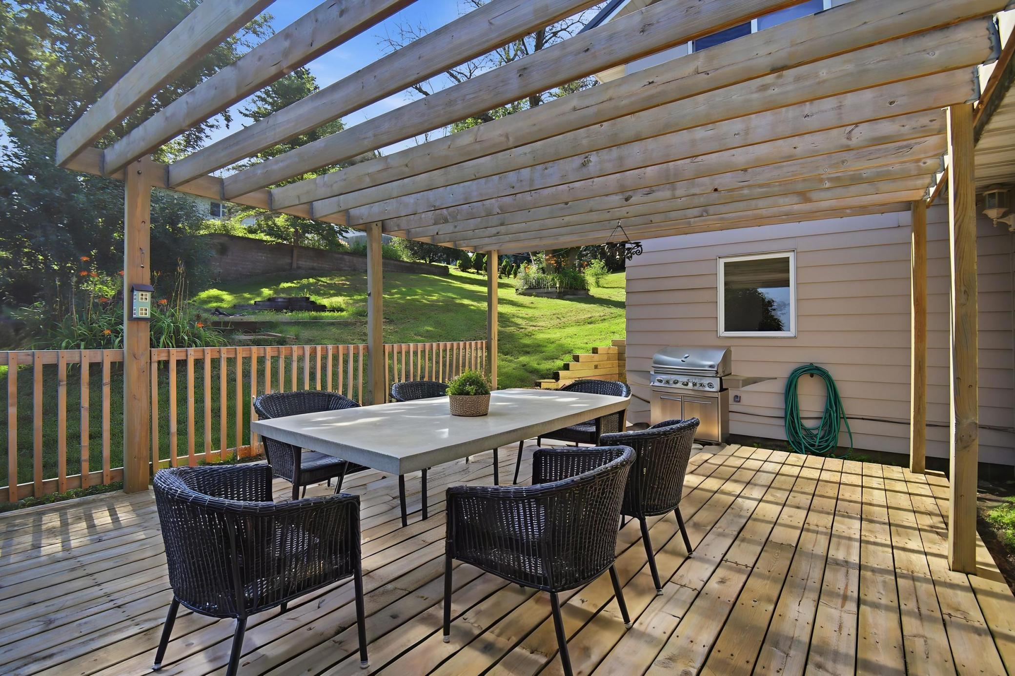 320 jenny lane_207 - outdoor.jpg