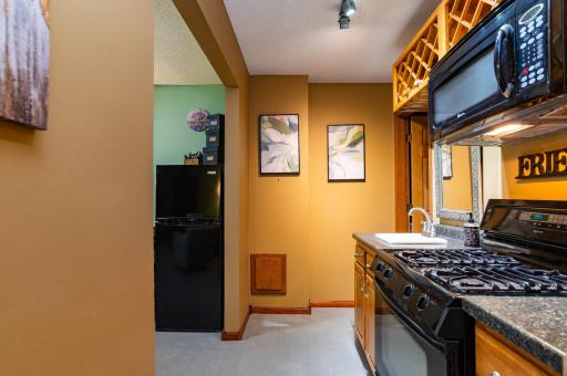 11170 36th Place N, Minneapolis, MN 55441