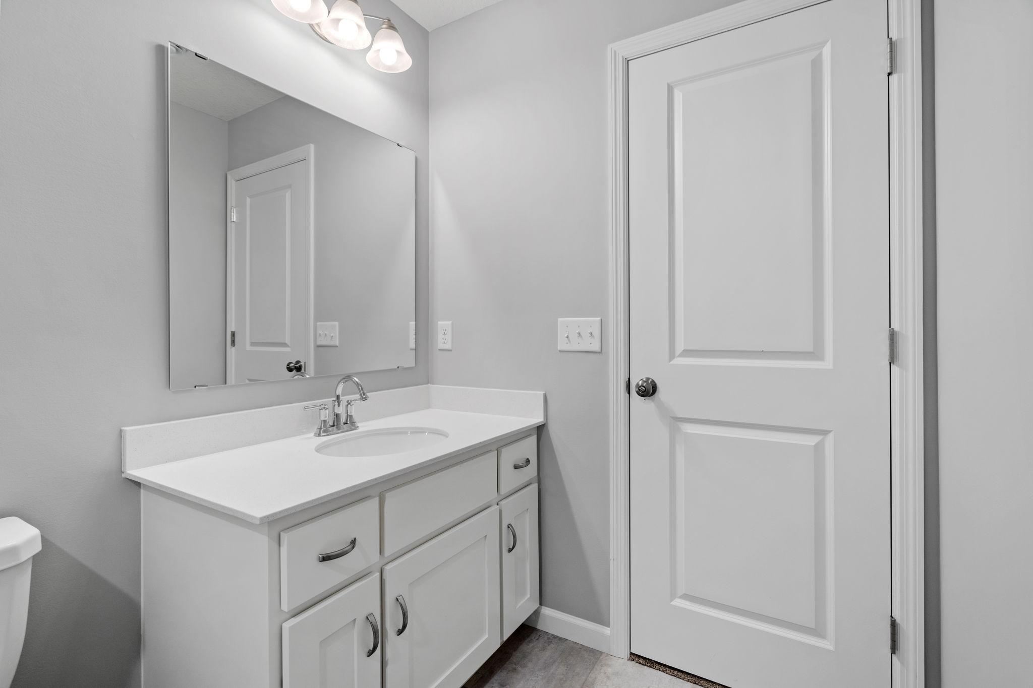 MODEL PHOTOS. PHOTOS OF PREVIOUSLY FINISHED HOME.