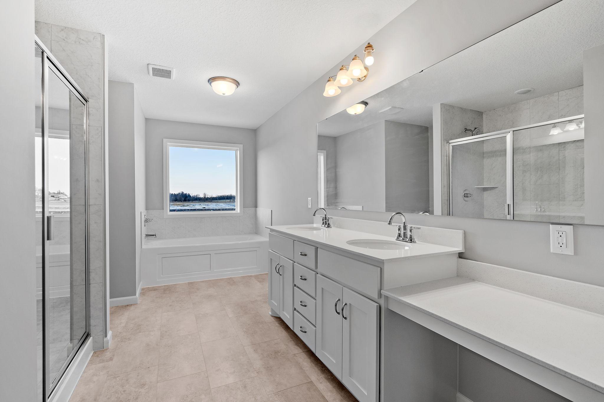 MODEL PHOTOS. PHOTOS OF PREVIOUSLY FINISHED HOME.