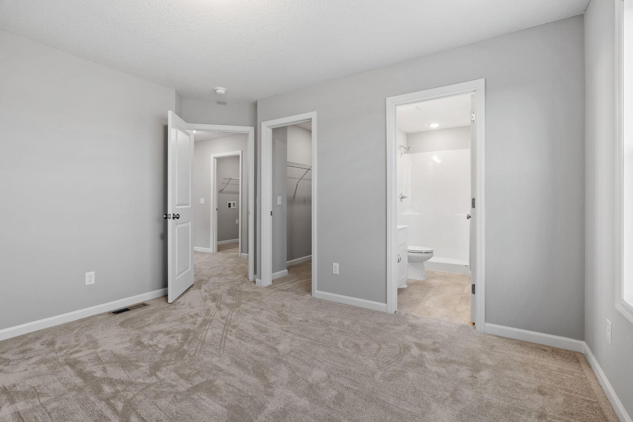 MODEL PHOTOS. PHOTOS OF PREVIOUSLY FINISHED HOME.