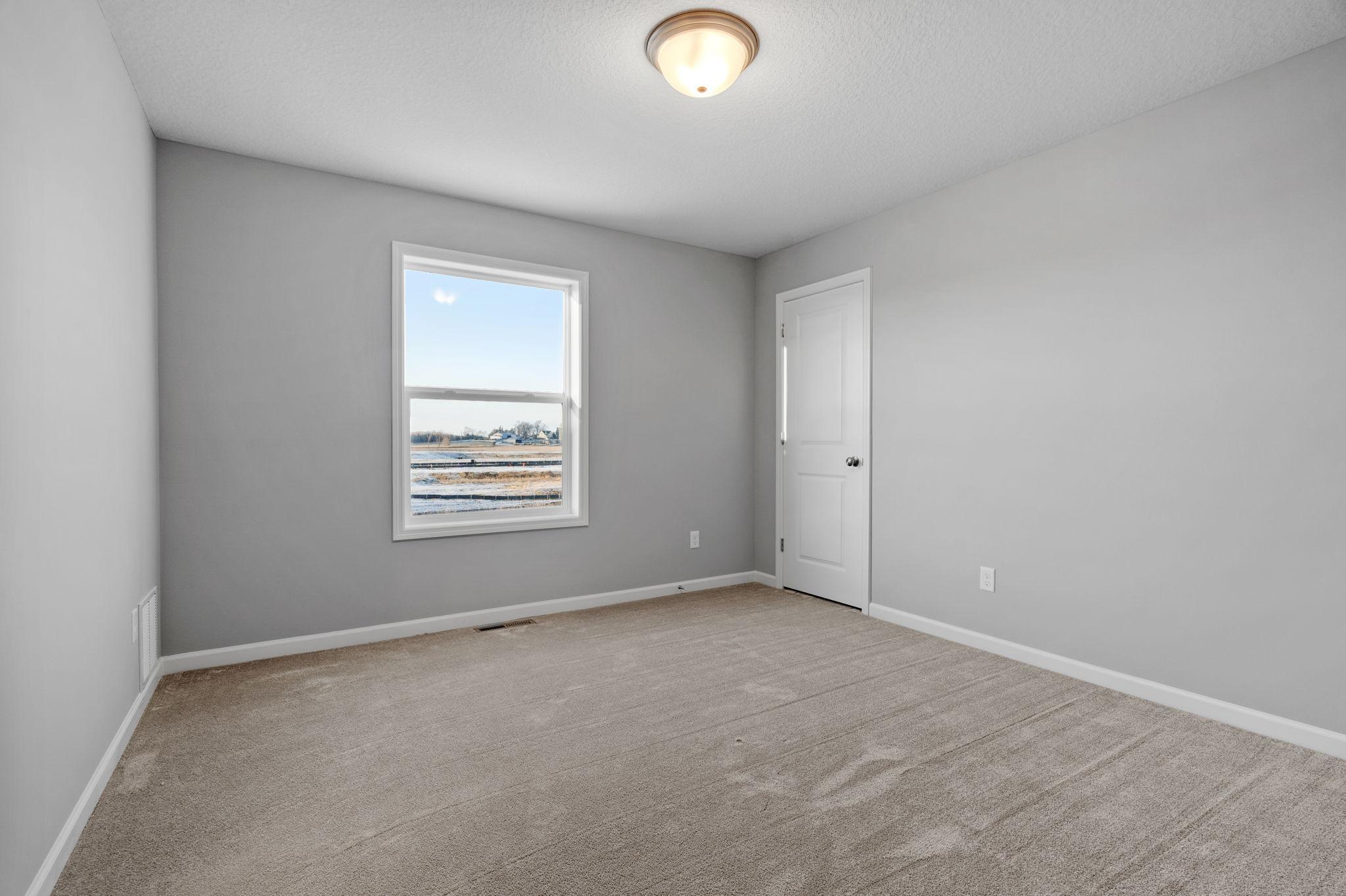 MODEL PHOTOS. PHOTOS OF PREVIOUSLY FINISHED HOME.