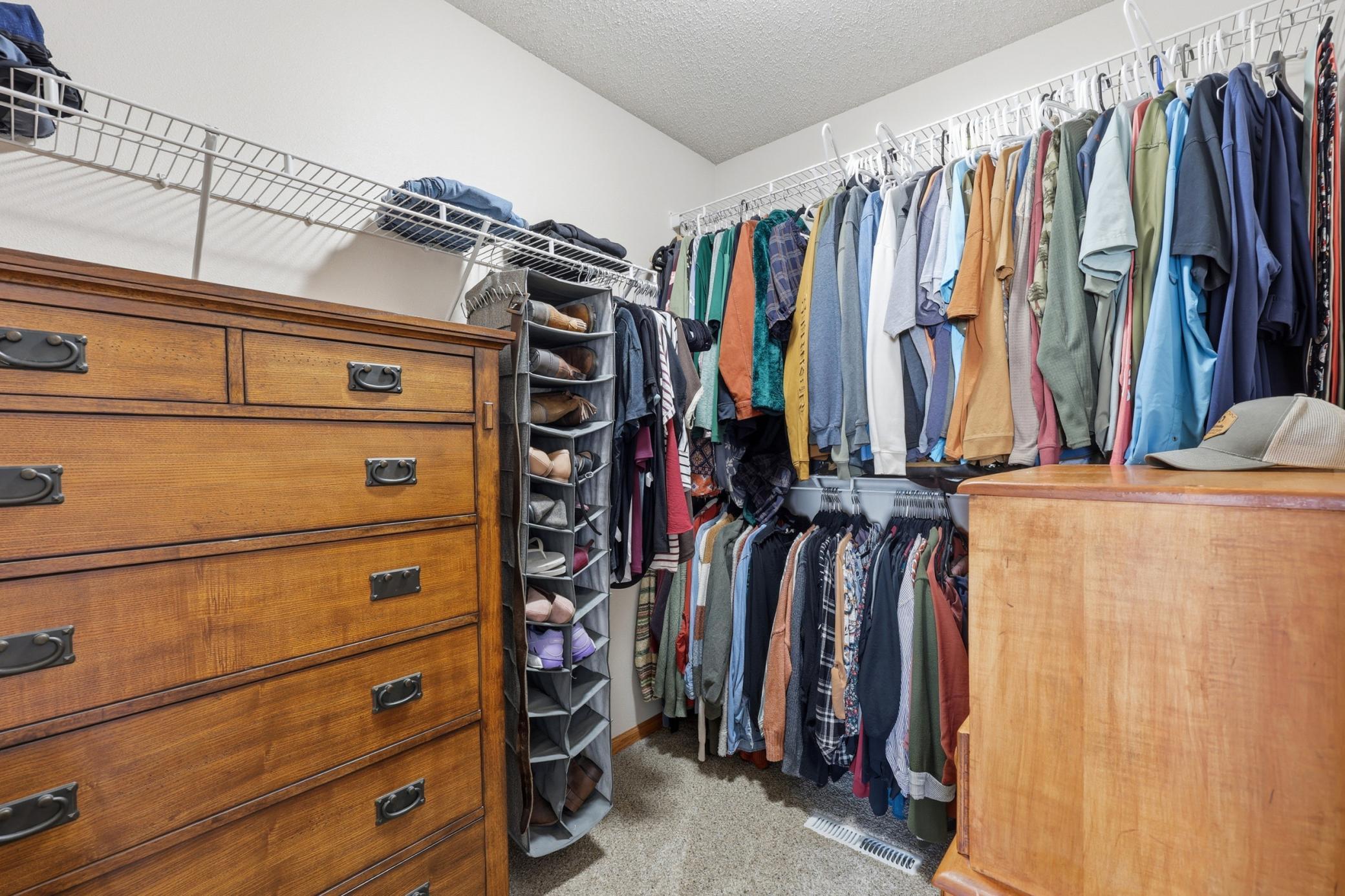 Walk-in Closet