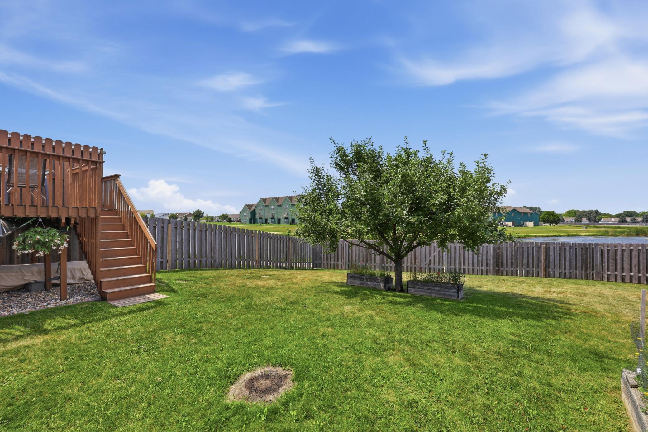 Backyard - Fenced/Deck