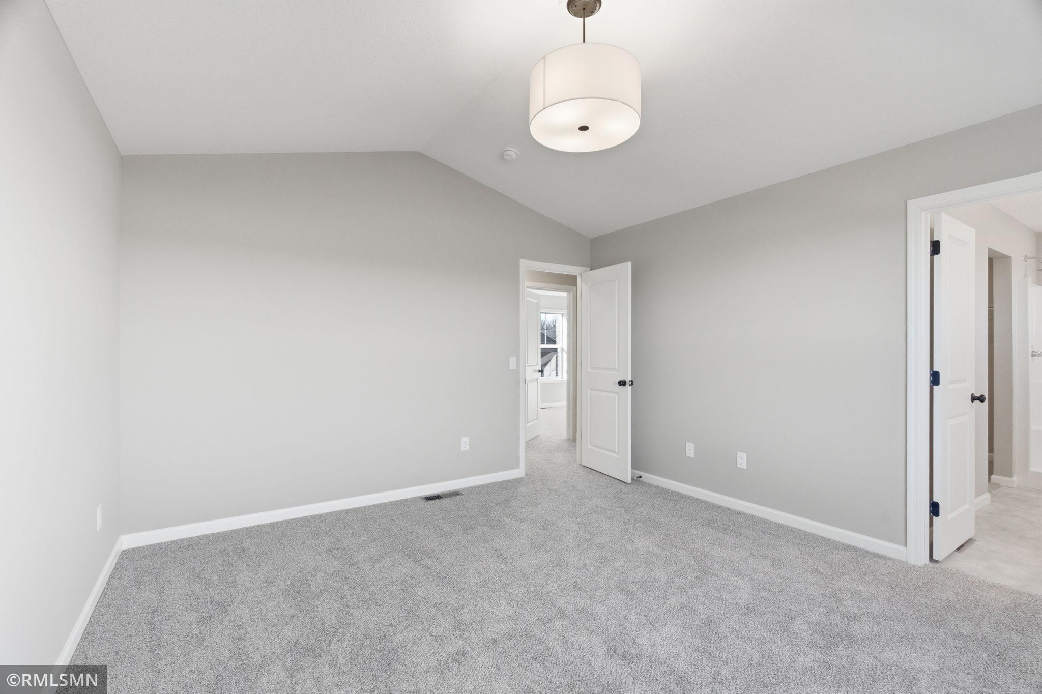 22-web-or-mls-8709 147th Ave NW-22.jpg