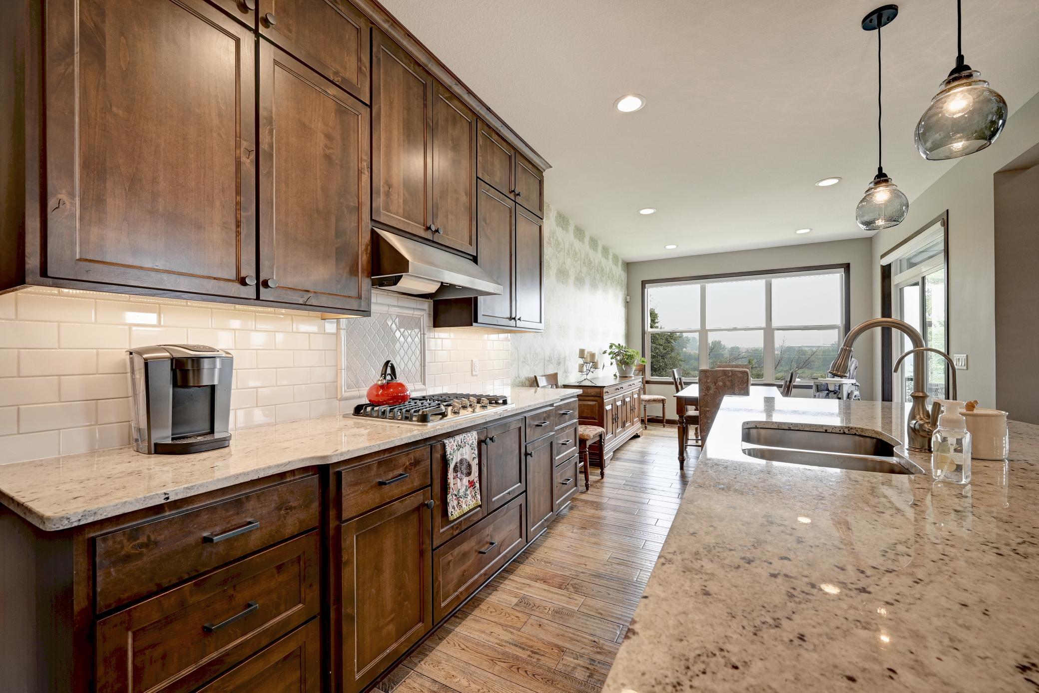 Under cabinet lighting, gas stove & double oven