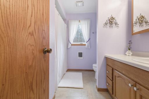 Upper level full bath