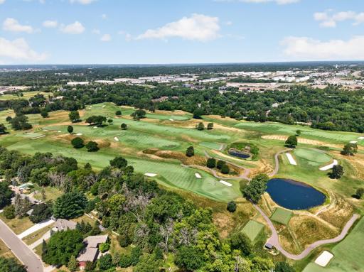 Nearby Golf and Parks