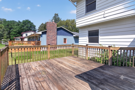 Porch (Virtually remove the grill)