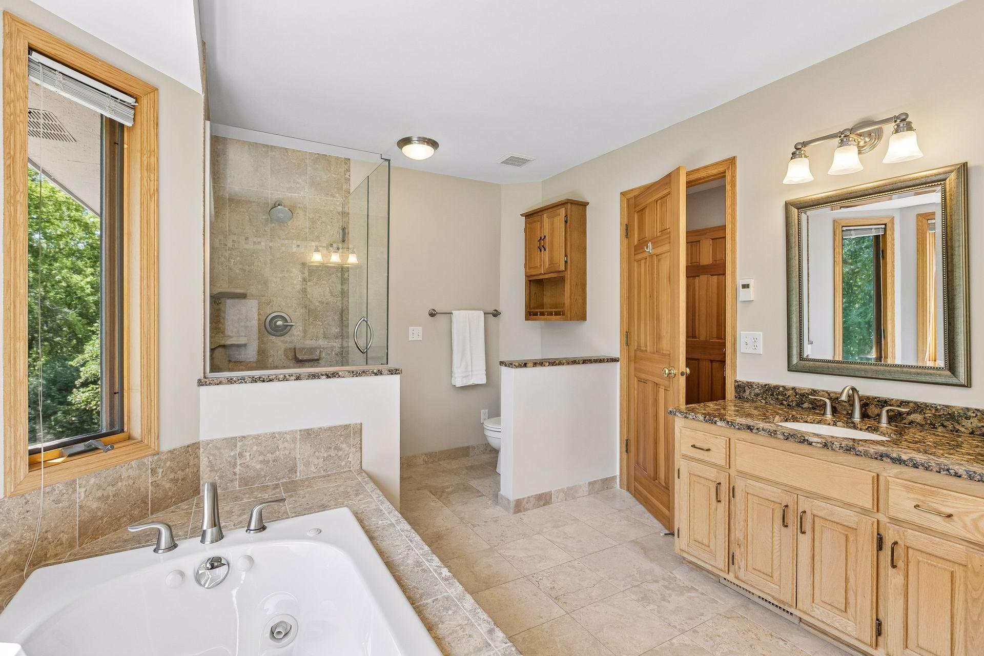 Shower too in primary bath.
