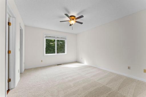 18887 Elgin Avenue, Farmington, MN 55024