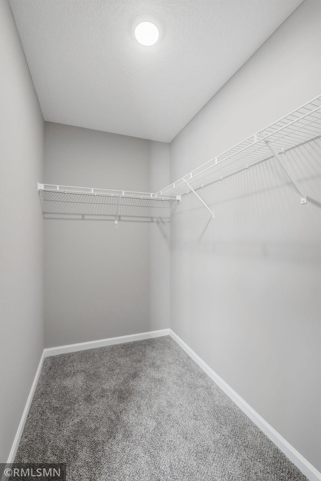 23-web-or-mls-4497 223rd St W-23.jpg