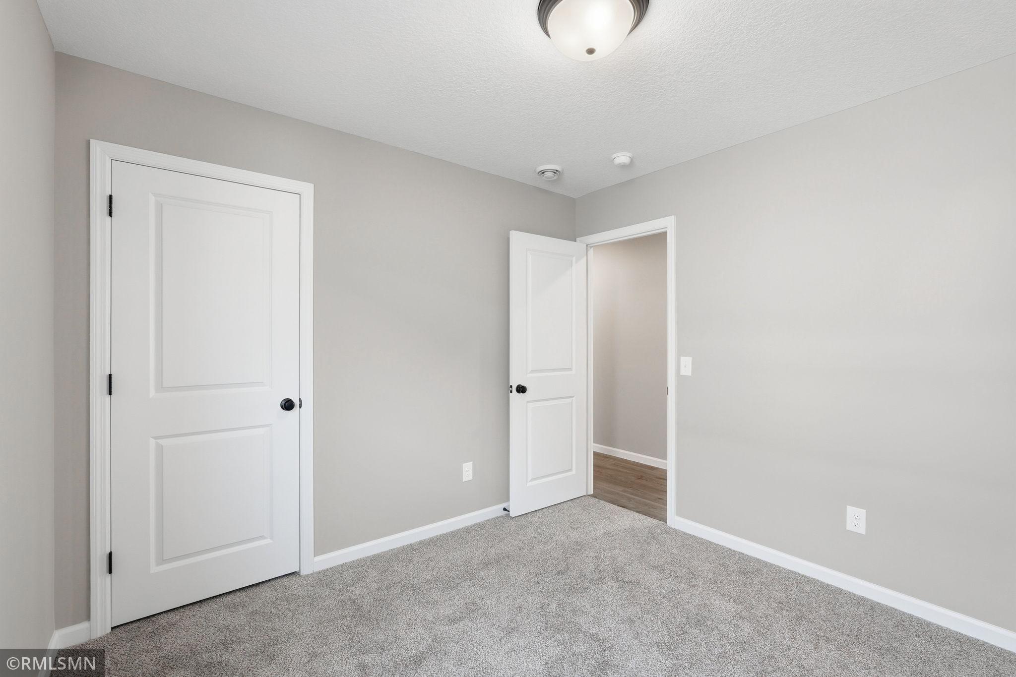 25-web-or-mls-4497 223rd St W-25.jpg